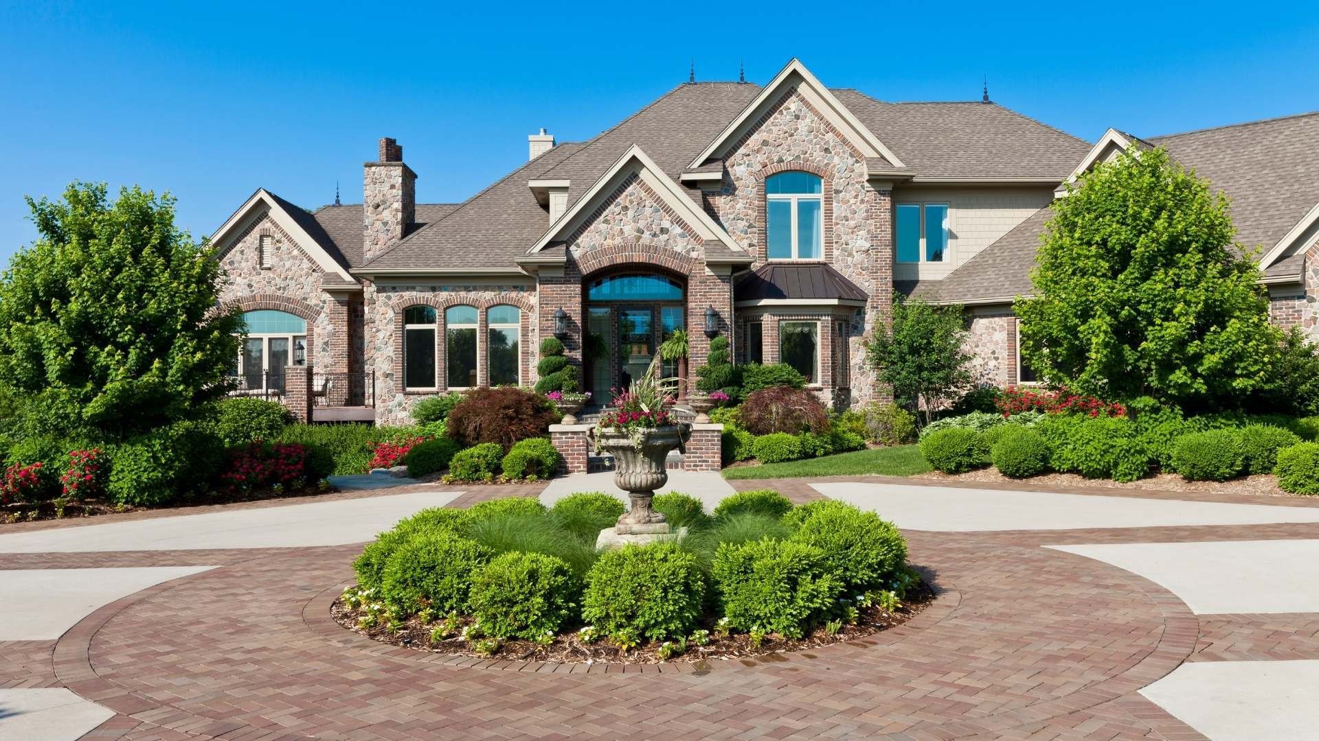 Luxury House (2)
