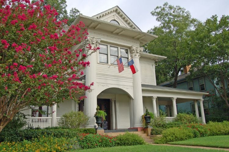 House in Dallas, Texas purchased with a no income mortgage